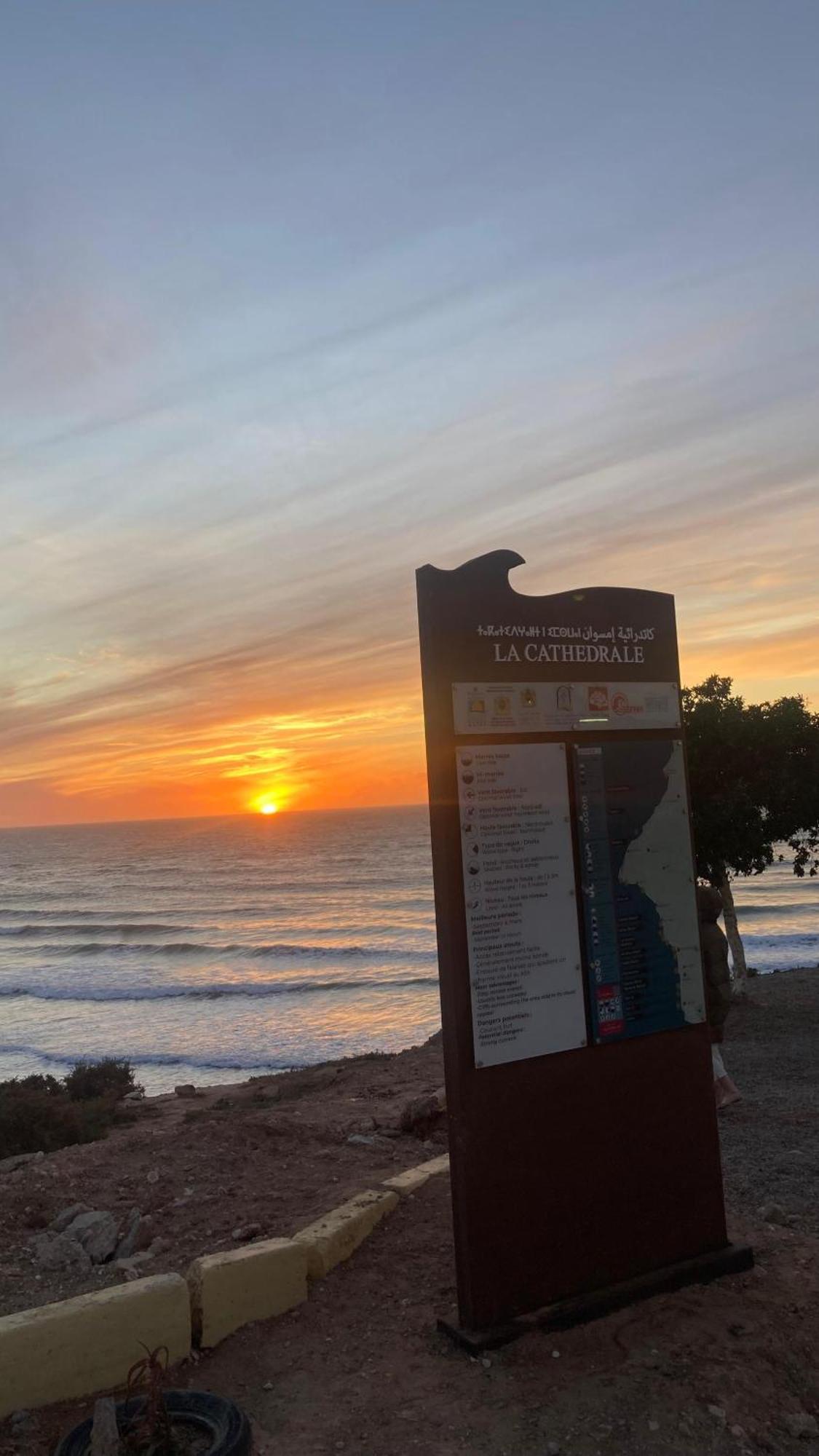 Lafamilia Surf Imsouane Hotel Bagian luar foto